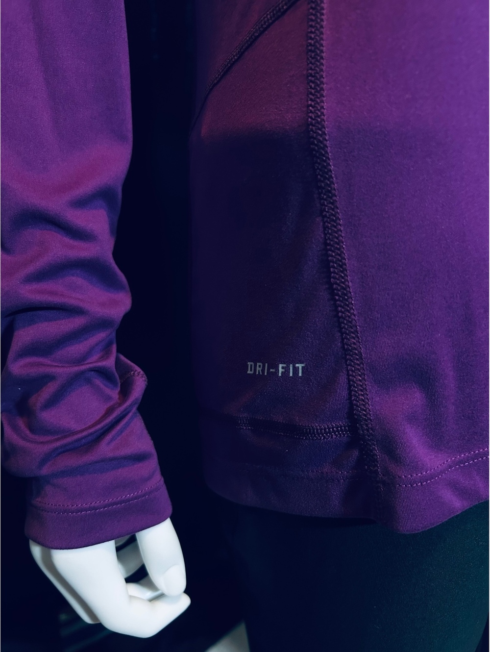 Nike Dri-Fit pullover - Picture 3 of 6